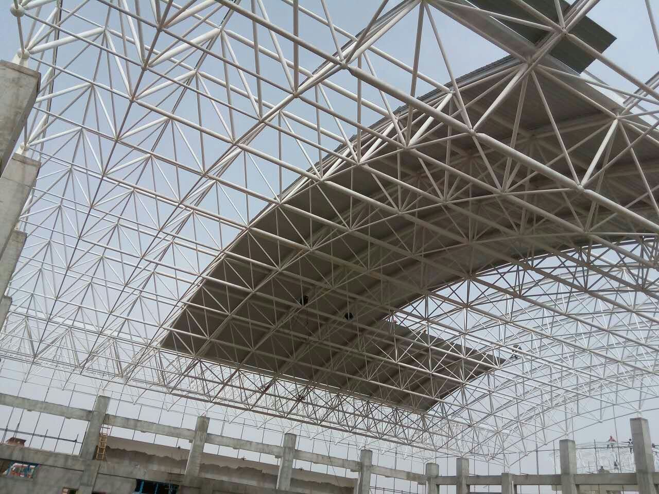 蛟河青岛一汽网架